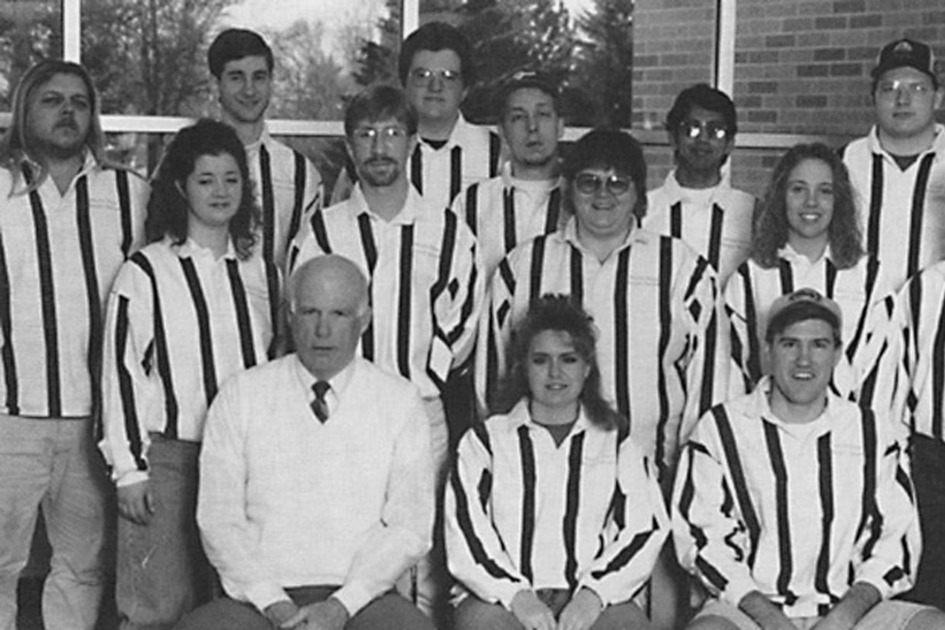 The 1996 Student Senate posed for a group photo.