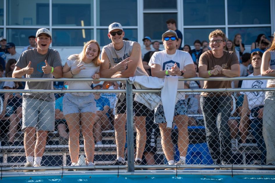 dsu students at trojan football game