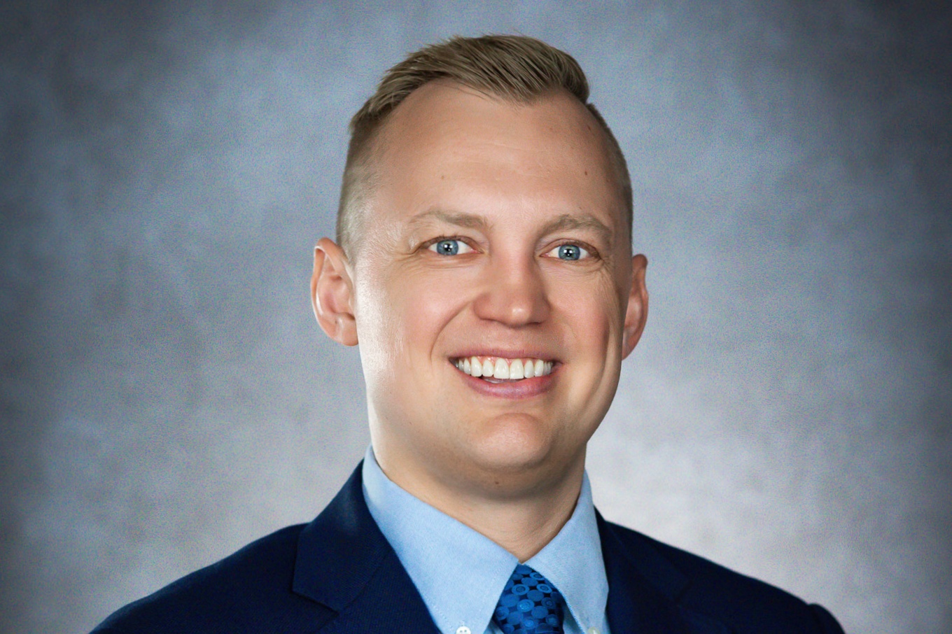 Andrew Sogn headshot
