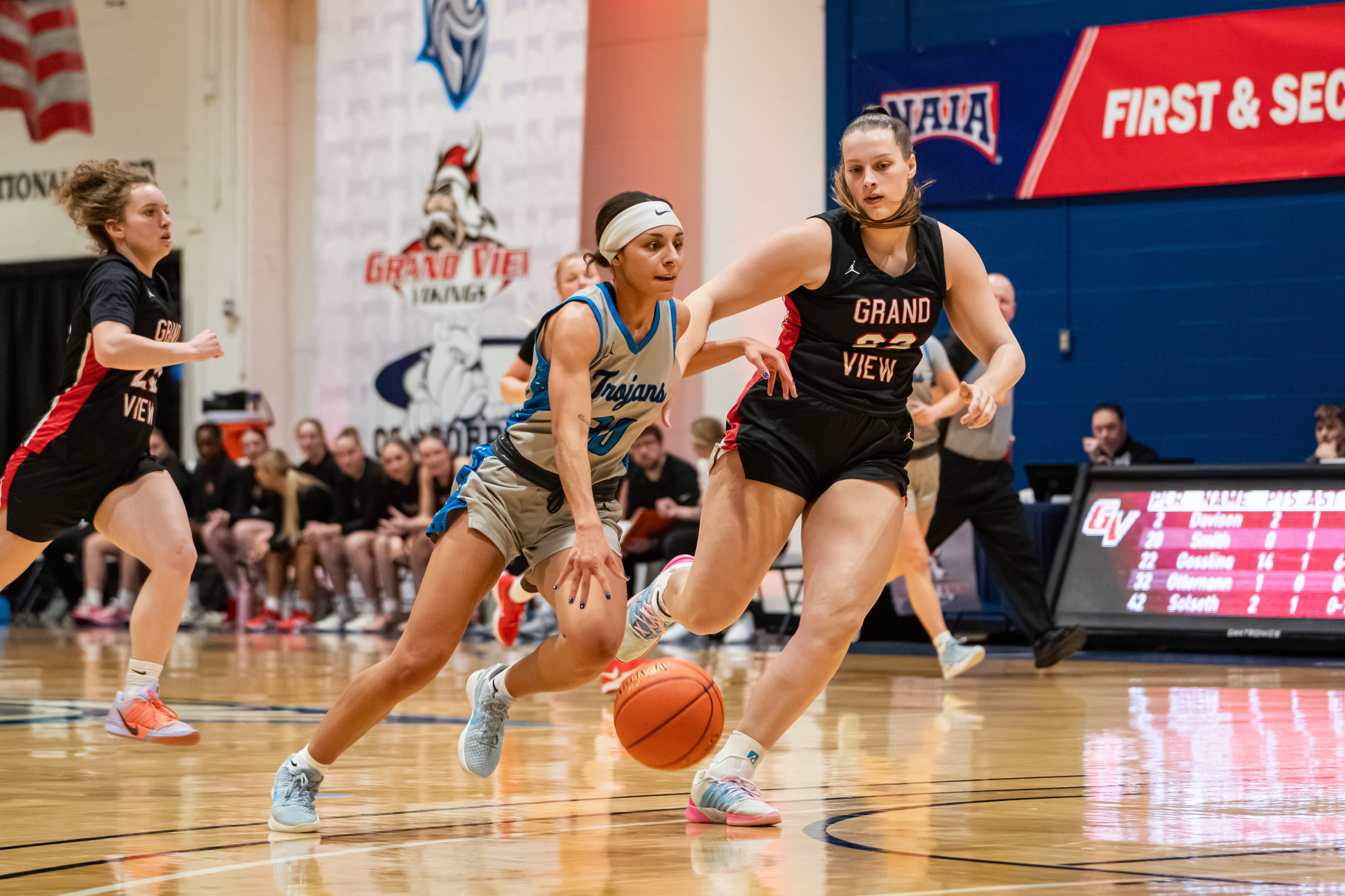 DSU women's basketball players.