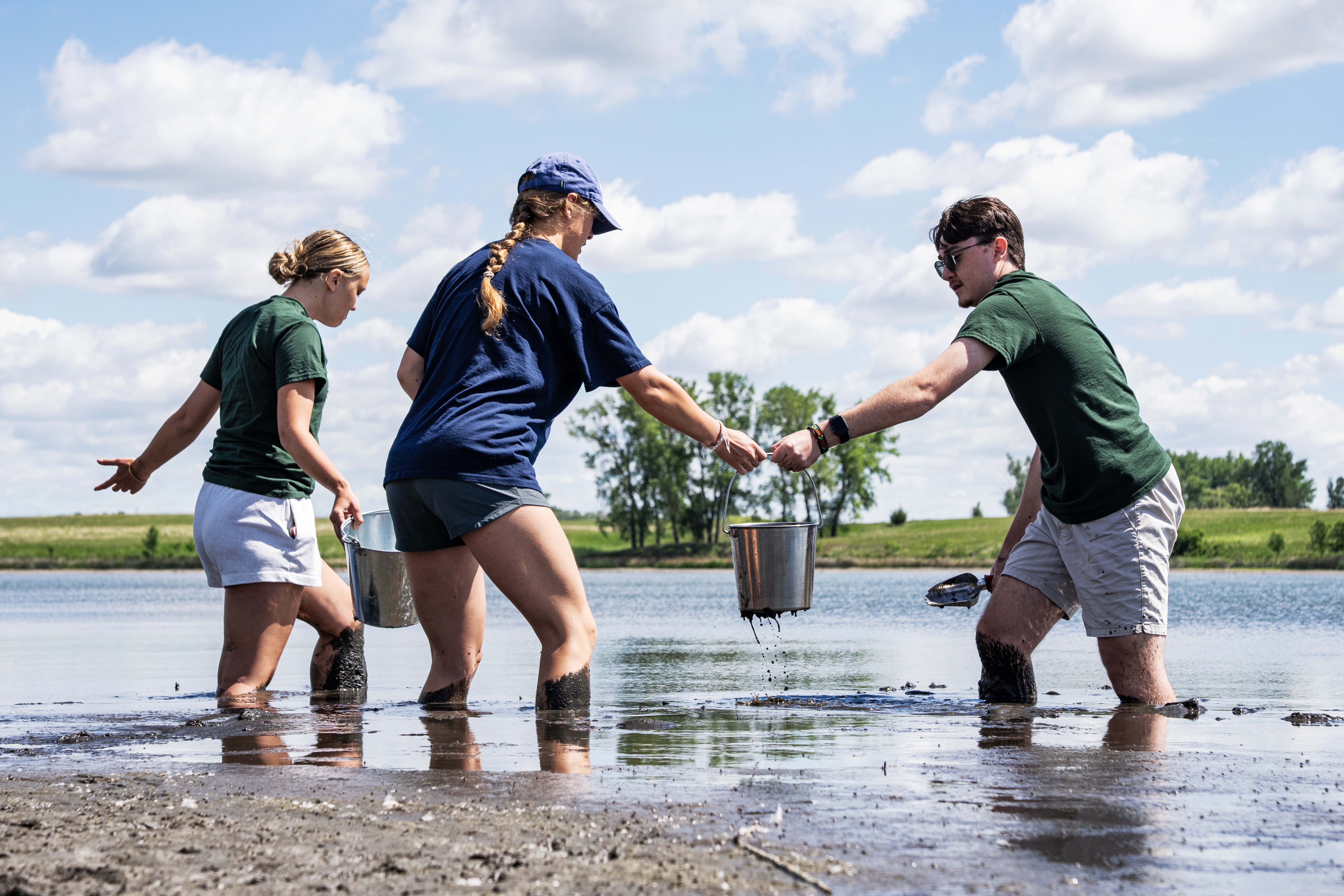 DSU students conduct research on microplastics.