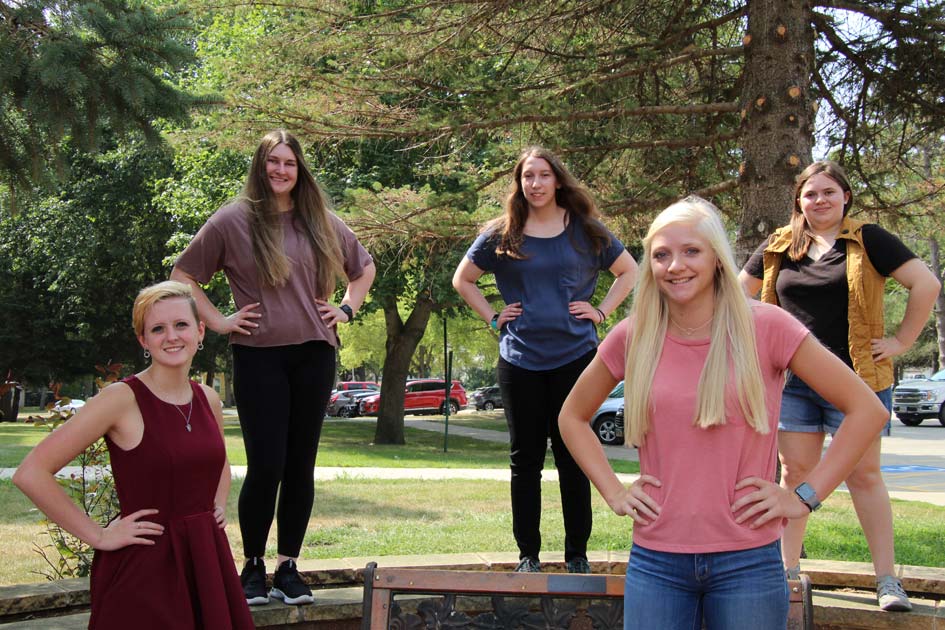 SBS/Gamewell Family scholars for Fall 2020 include: Claira Monroe (left), Lauren Lawson, Hannah Newbury, Vanessa Schroeder, and Haley Crawford. Not pictured is Shiann Baker. 