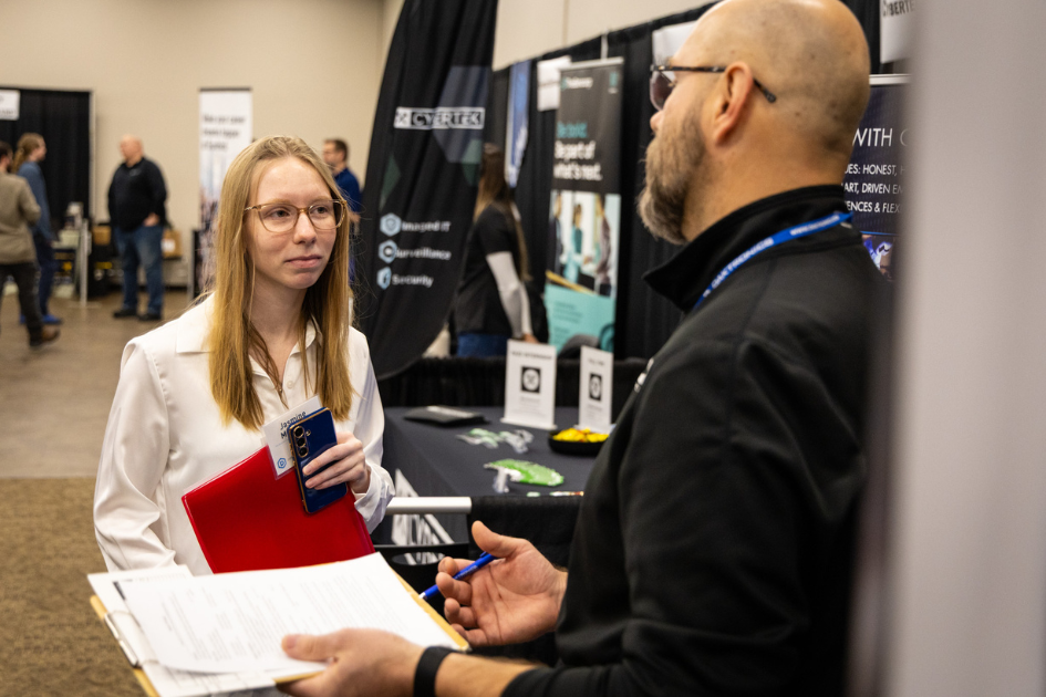 dsu student speaking with employer